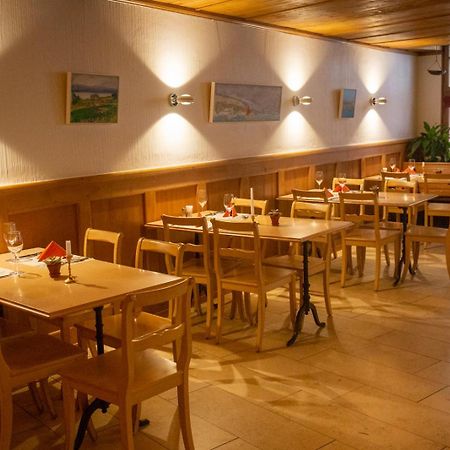 Hotel Zum Alten Schweizer 트완 외부 사진
