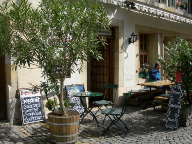 Hotel Zum Alten Schweizer 트완 외부 사진